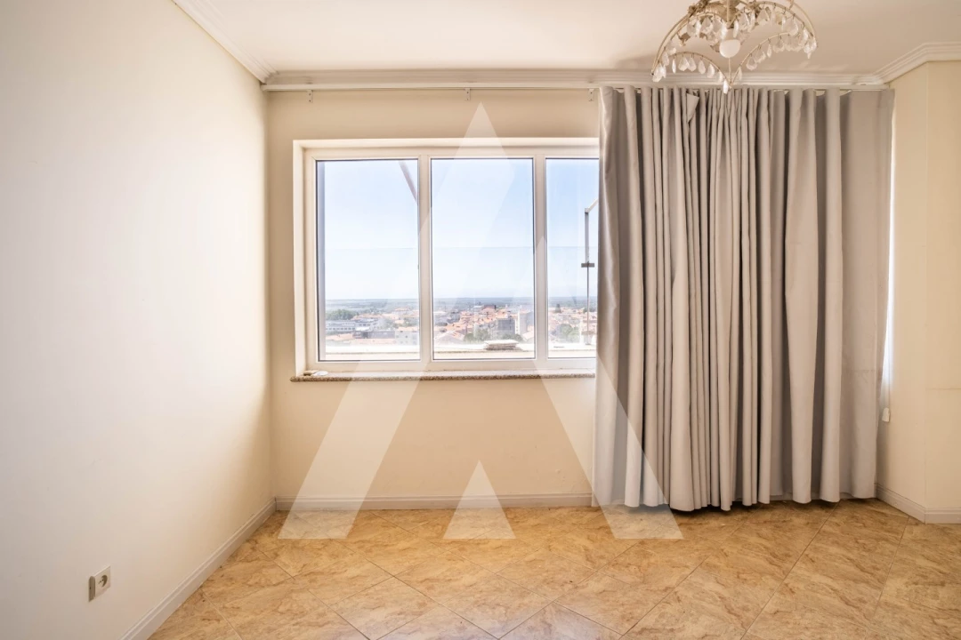 Apartamento T4 para Venda em Glória e Vera Cruz Foto 36