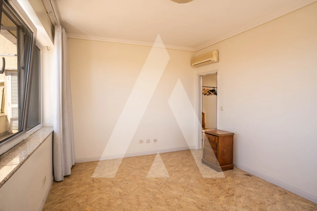 Apartamento T4 para Venda em Glória e Vera Cruz Foto 24