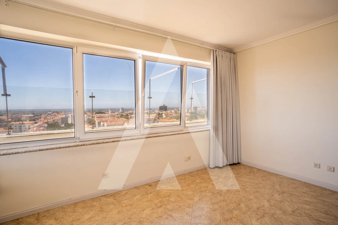 Apartamento T4 para Venda em Glória e Vera Cruz Foto 38