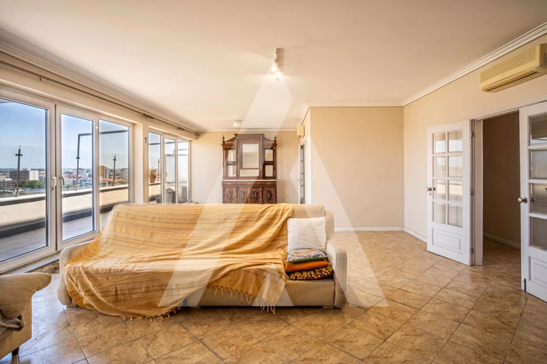 Apartamento T4 para Venda em Glória e Vera Cruz Foto 20