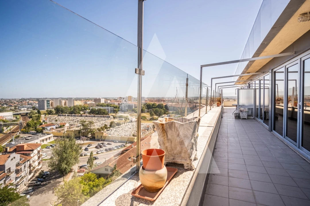 Apartamento T4 para Venda em Glória e Vera Cruz Foto 3