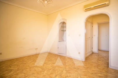 Apartamento T4 para Venda em Glória e Vera Cruz