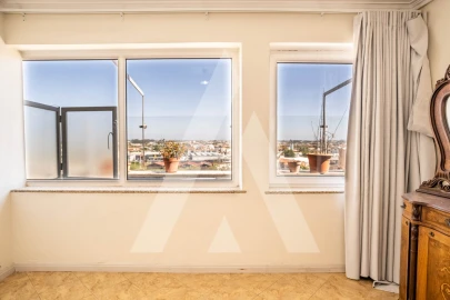 Apartamento T4 para Venda em Glória e Vera Cruz