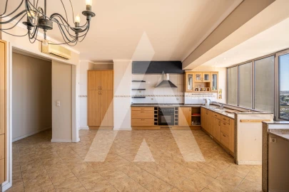 Apartamento T4 para Venda em Glória e Vera Cruz