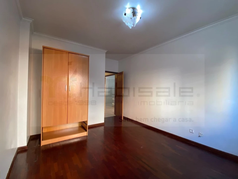 Apartamento T2 para Venda em Algueirão-Mem Martins Foto 23