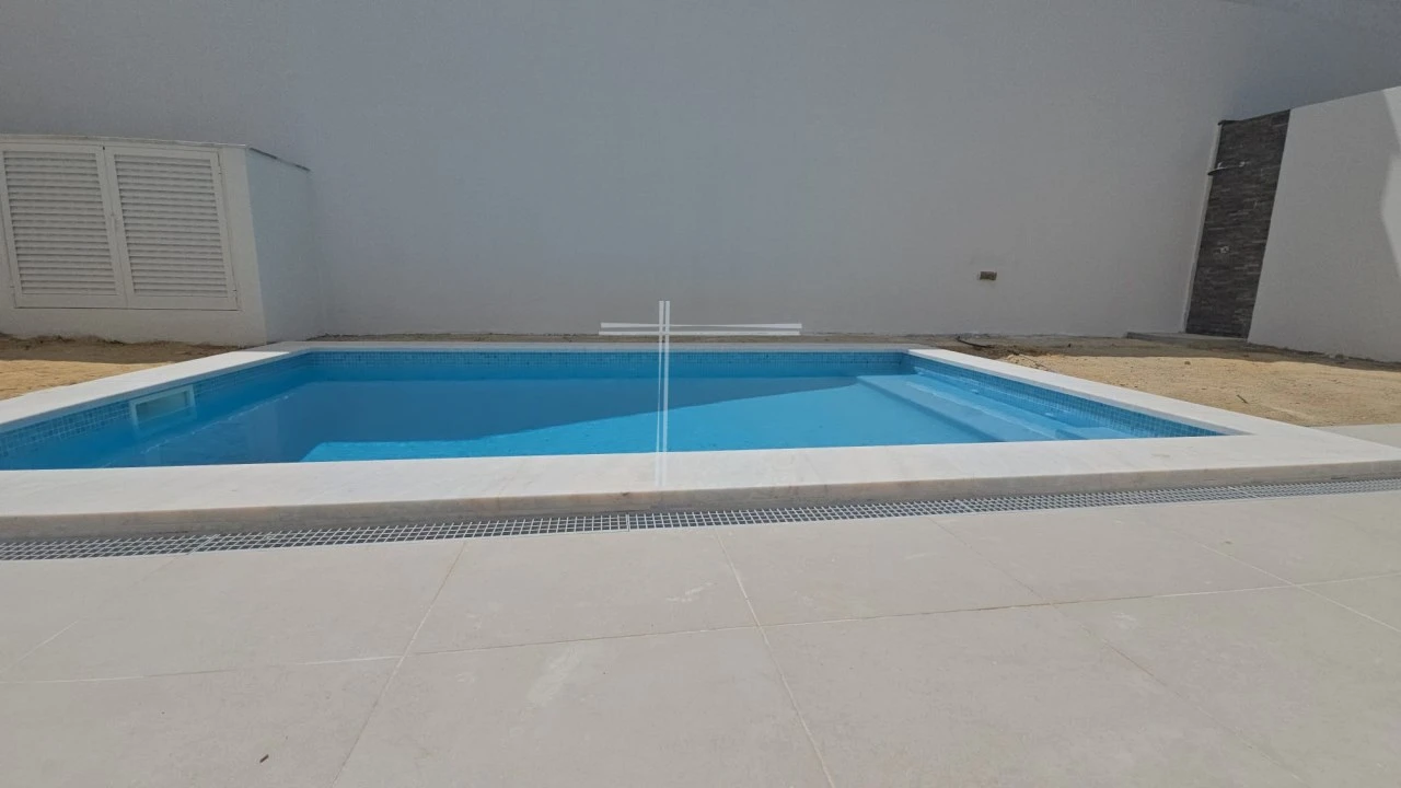 Moradia T4 para Venda em Charneca de Caparica e Sobreda Foto 31