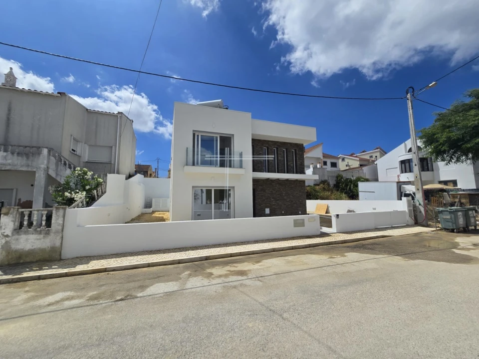 Moradia T4 para Venda em Charneca de Caparica e Sobreda Foto 32