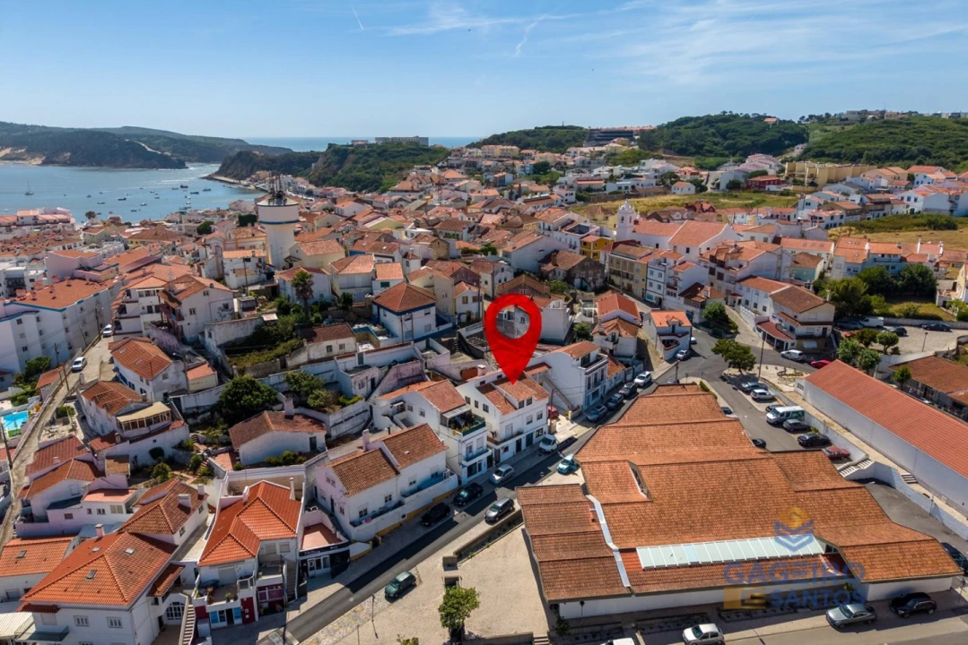 Prédio para Venda em São Martinho do Porto Foto 4
