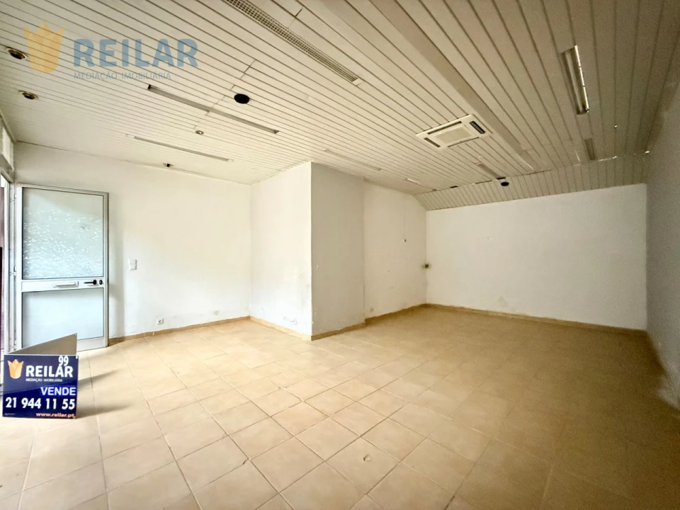 Loja para Venda em Póvoa de Santa Iria e Forte da Casa Foto 2