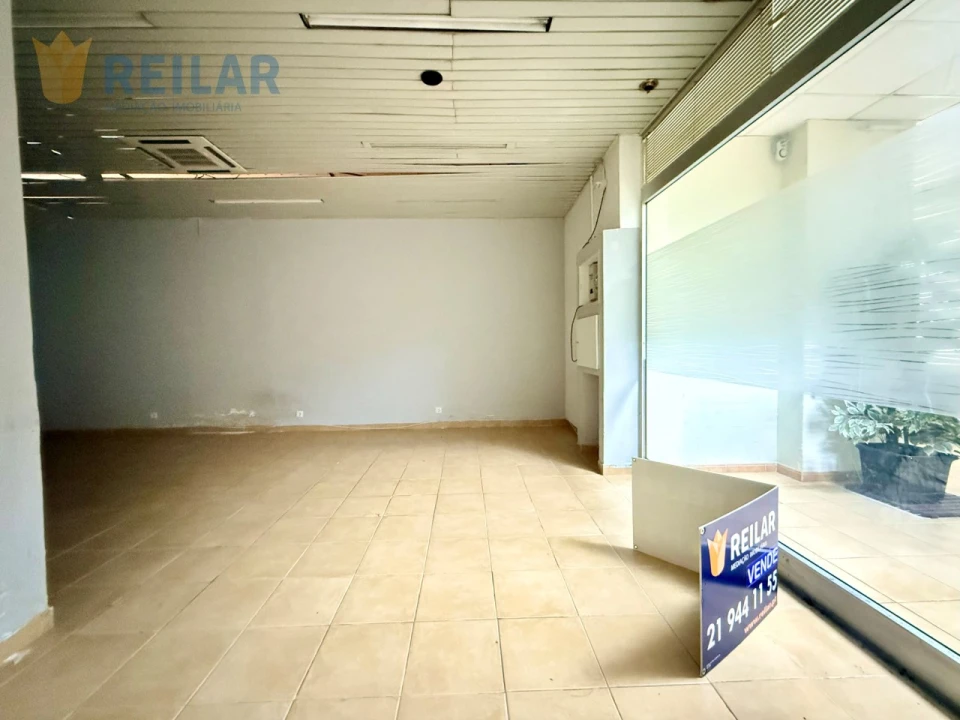 Loja para Venda em Póvoa de Santa Iria e Forte da Casa Foto 5