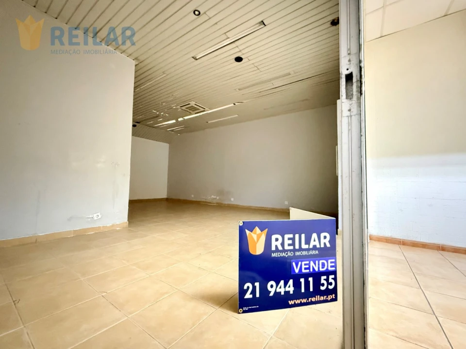 Loja para Venda em Póvoa de Santa Iria e Forte da Casa Foto 9