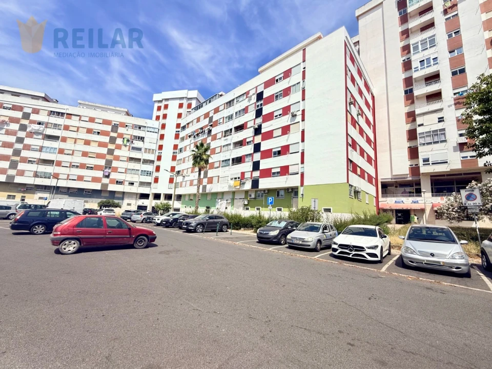 Loja para Venda em Póvoa de Santa Iria e Forte da Casa Foto 15