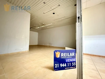 Loja para Venda em Póvoa de Santa Iria e Forte da Casa