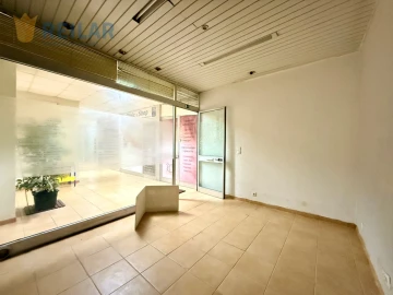 Loja para Venda em Póvoa de Santa Iria e Forte da Casa