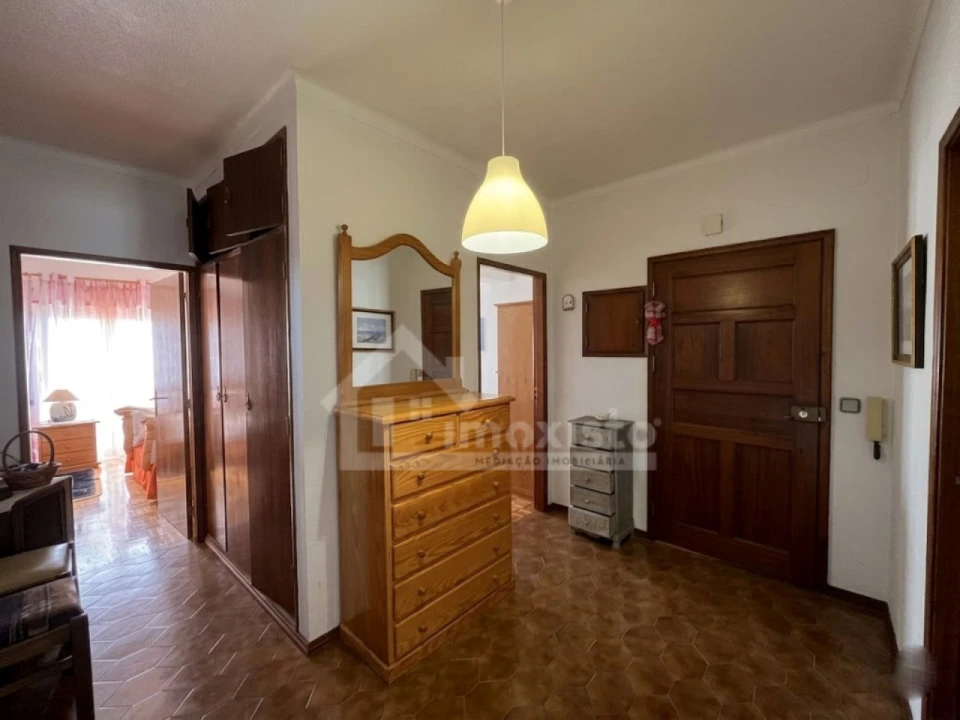 Apartamento T2 para Venda em Coimbrão Foto 3
