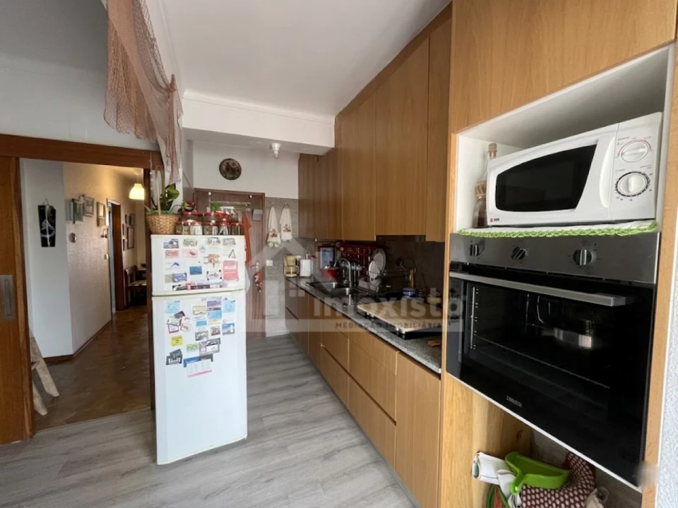 Apartamento T2 para Venda em Coimbrão Foto 8