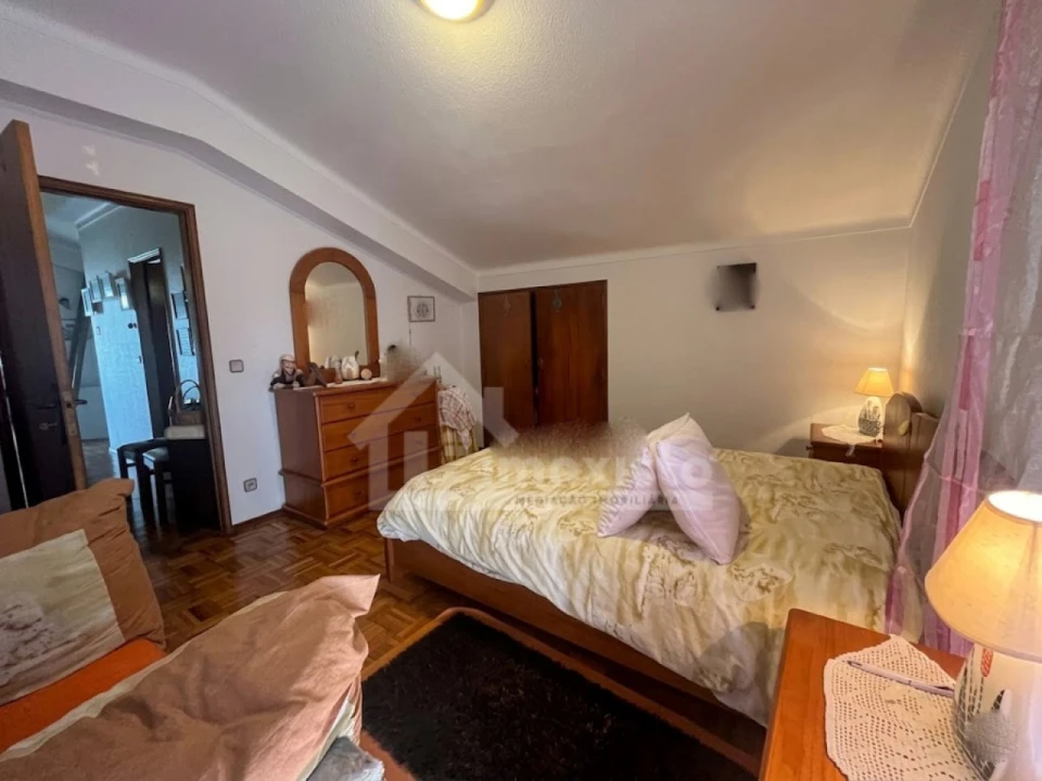 Apartamento T2 para Venda em Coimbrão Foto 13