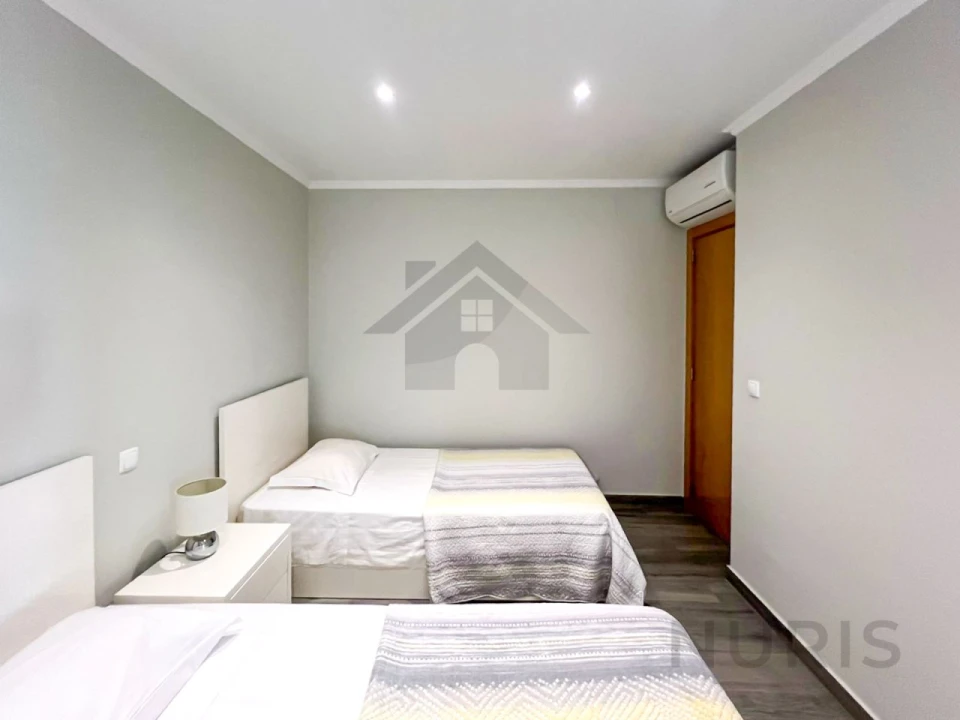 Apartamento T2 para Venda em Portimão Foto 29