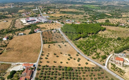 Terreno para Venda em Azoia de Cima e Tremês