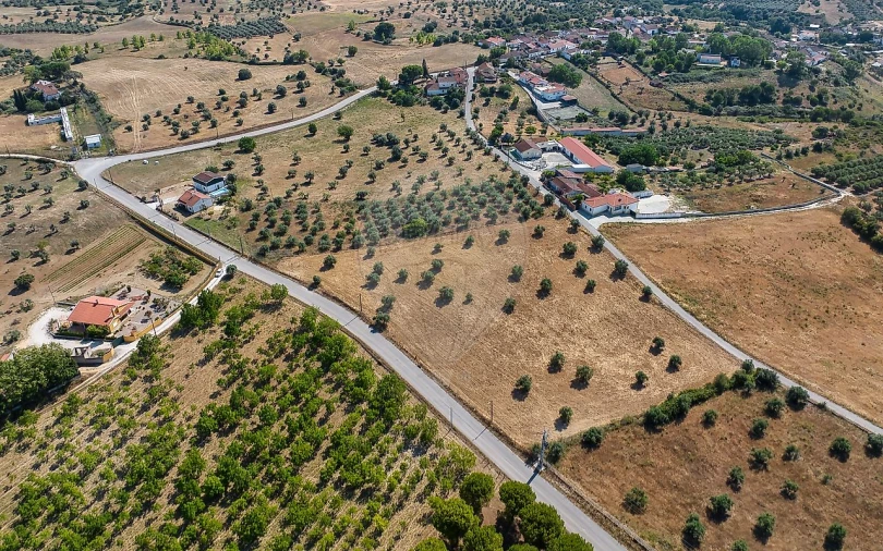 Terreno para Venda em Azoia de Cima e Tremês Foto 9