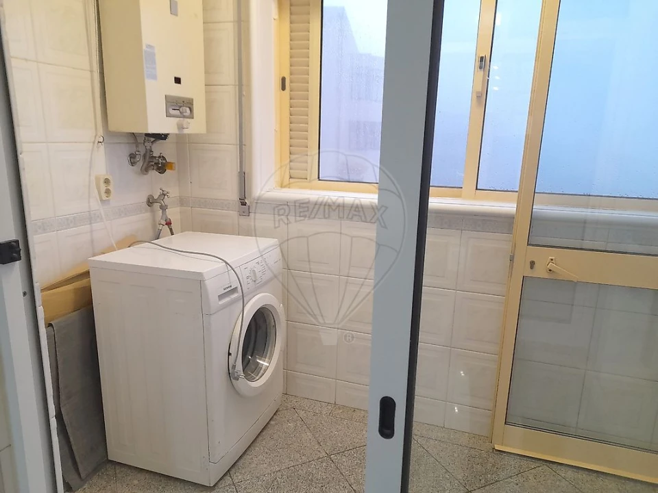 Apartamento T3 para Arrendamento em Canidelo Foto 34
