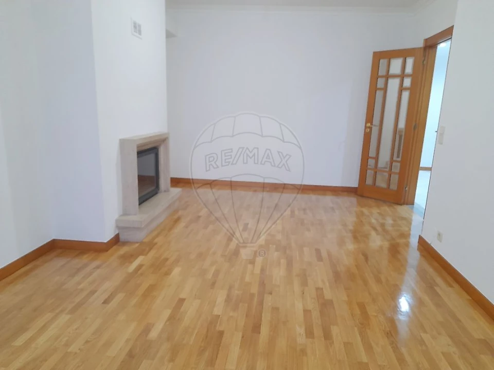 Apartamento T3 para Arrendamento em Canidelo Foto 36