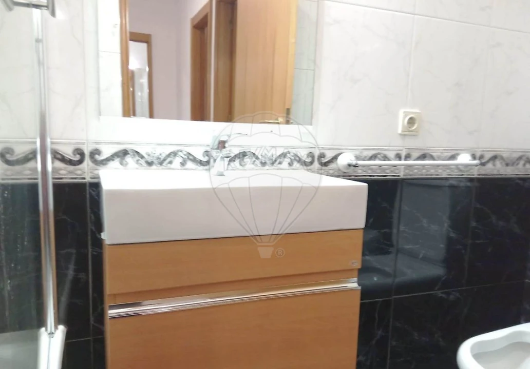 Apartamento T3 para Arrendamento em Canidelo Foto 21