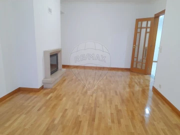 Apartamento T3 para Arrendamento em Canidelo