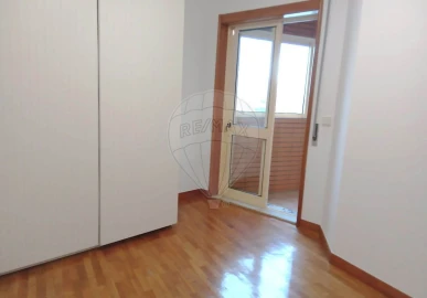 Apartamento T3 para Arrendamento em Canidelo
