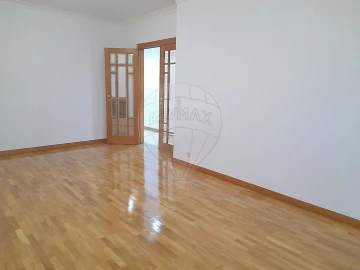 Apartamento T3 para Arrendamento em Canidelo