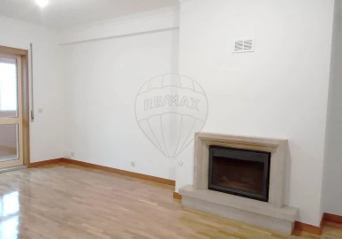 Apartamento T3 para Arrendamento em Canidelo
