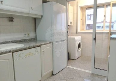Apartamento T3 para Arrendamento em Canidelo