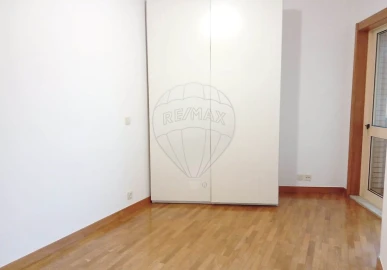 Apartamento T3 para Arrendamento em Canidelo