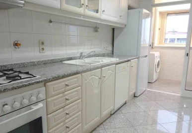 Apartamento T3 para Arrendamento em Canidelo