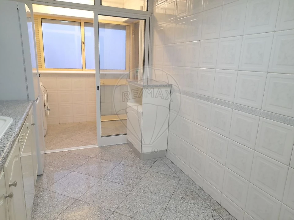 Apartamento T3 para Arrendamento em Canidelo Foto 8