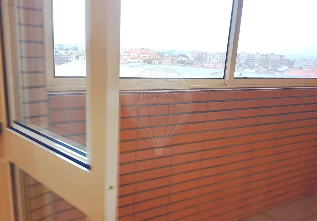 Apartamento T3 para Arrendamento em Canidelo Foto 9