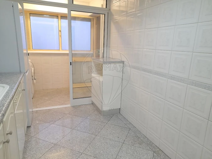 Apartamento T3 para Arrendamento em Canidelo Foto 8
