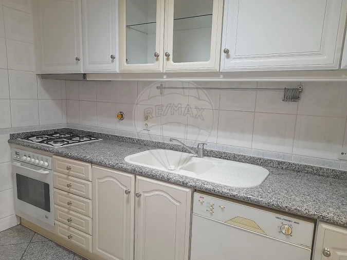 Apartamento T3 para Arrendamento em Canidelo Foto 16