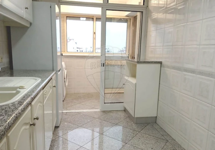 Apartamento T3 para Arrendamento em Canidelo Foto 18