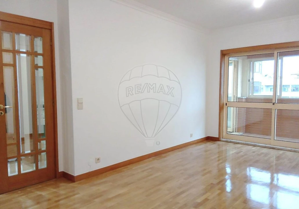 Apartamento T3 para Arrendamento em Canidelo Foto 15