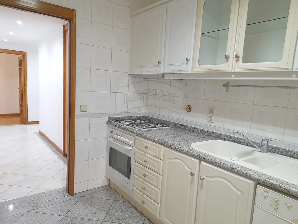 Apartamento T3 para Arrendamento em Canidelo Foto 25
