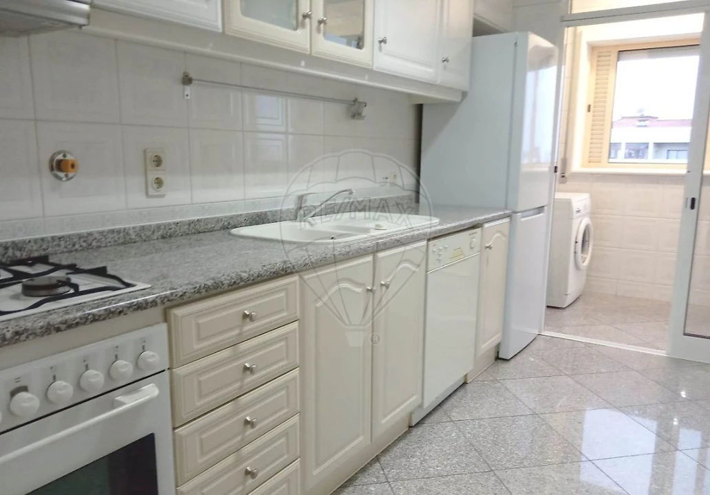 Apartamento T3 para Arrendamento em Canidelo Foto 19