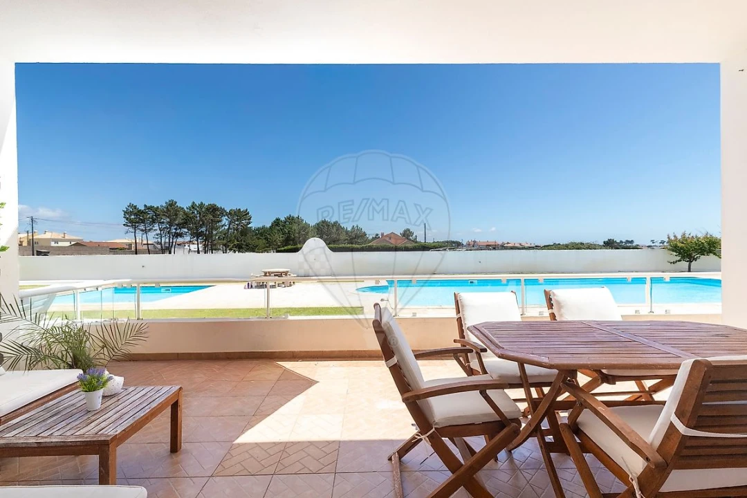 Apartamento T2 para Venda em A dos Cunhados e Maceira Foto 1