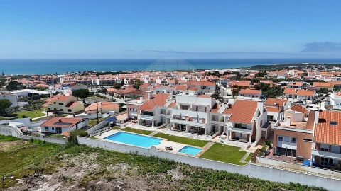 Apartamento T2 para Venda em A dos Cunhados e Maceira