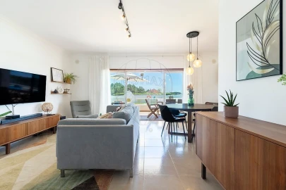 Apartamento T2 para Venda em A dos Cunhados e Maceira