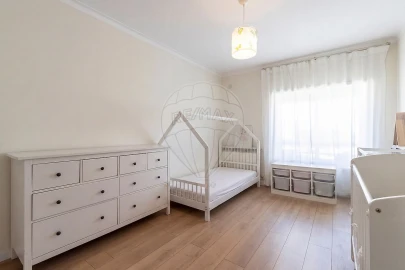 Apartamento T2 para Venda em A dos Cunhados e Maceira