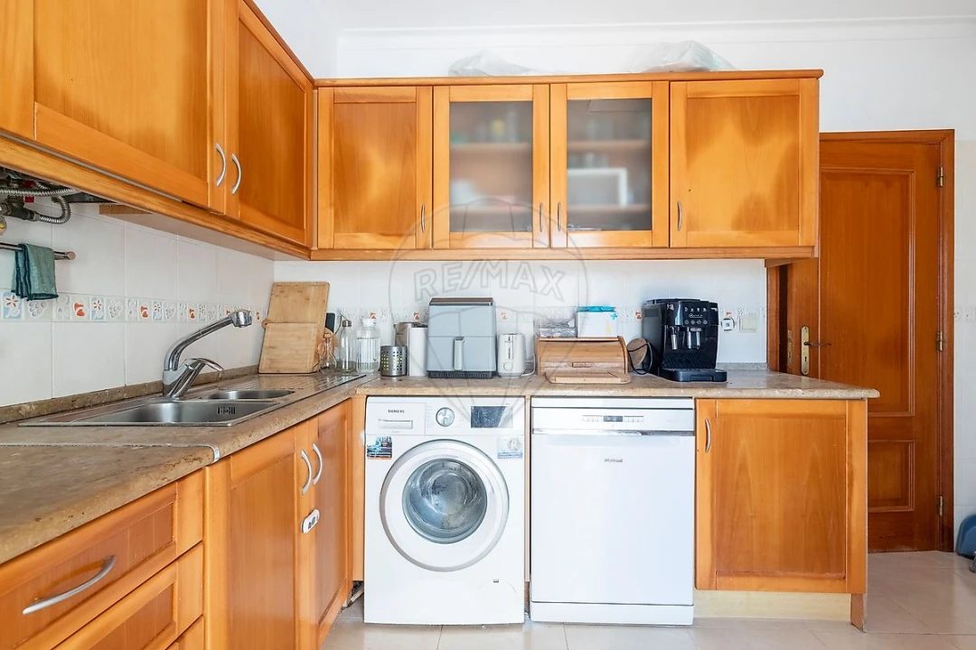 Apartamento T2 para Venda em A dos Cunhados e Maceira Foto 17