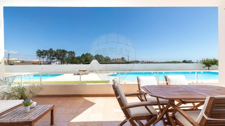 Apartamento T2 para Venda em A dos Cunhados e Maceira