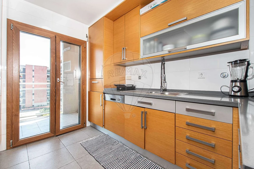 Apartamento T3 para Venda em Alverca do Ribatejo e Sobralinho Foto 18