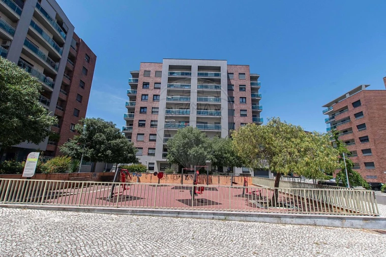 Apartamento T3 para Venda em Alverca do Ribatejo e Sobralinho Foto 3